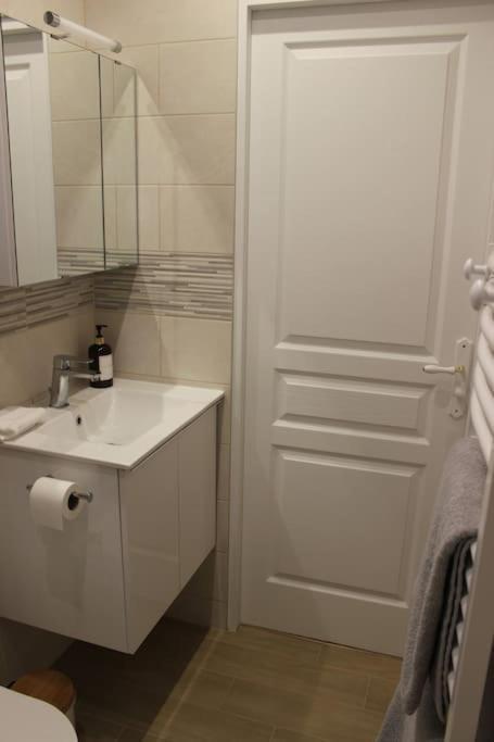 Appartement Idealement Situe Proche Disneyland Et Paris Lagny-sur-Marne Exterior photo